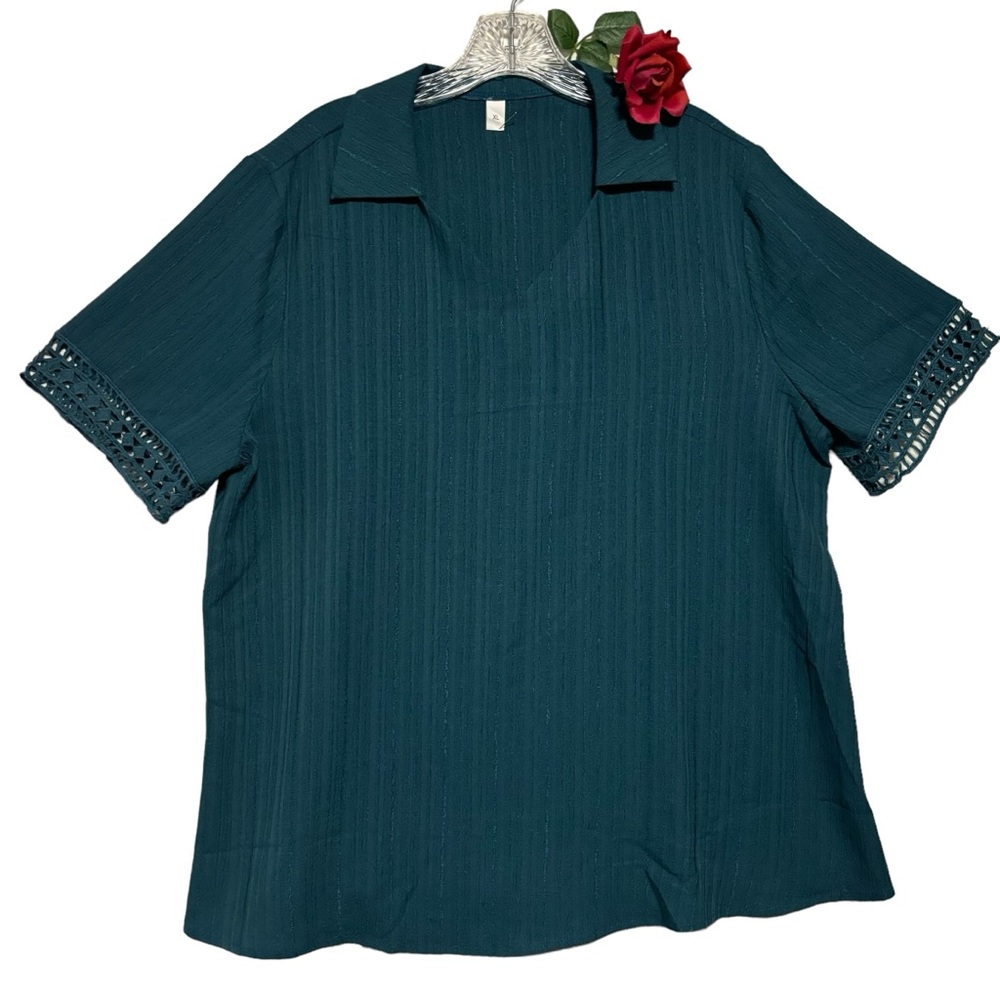 Rotita Short Sleeve Top crocheted sleeve hem green or teal collar V neck XL